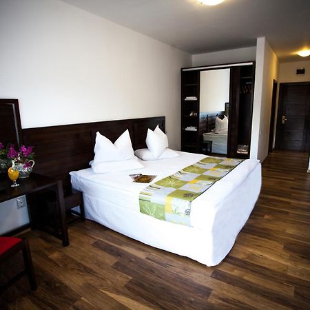 Roata Faget Inn Cluj-Napoca Buitenkant foto